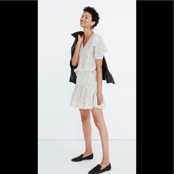 Madewell Silk V-Neck Shoulder-Ruffle Top in Inkbrush Dots - Picture 4 of 6